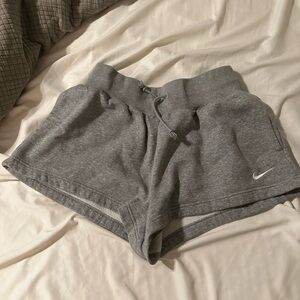 Nike sportswear women’s phoenix fleece high waisted shorts women’s L